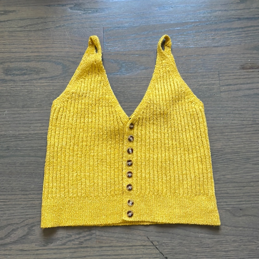 Forever 21 | button sweater tank top